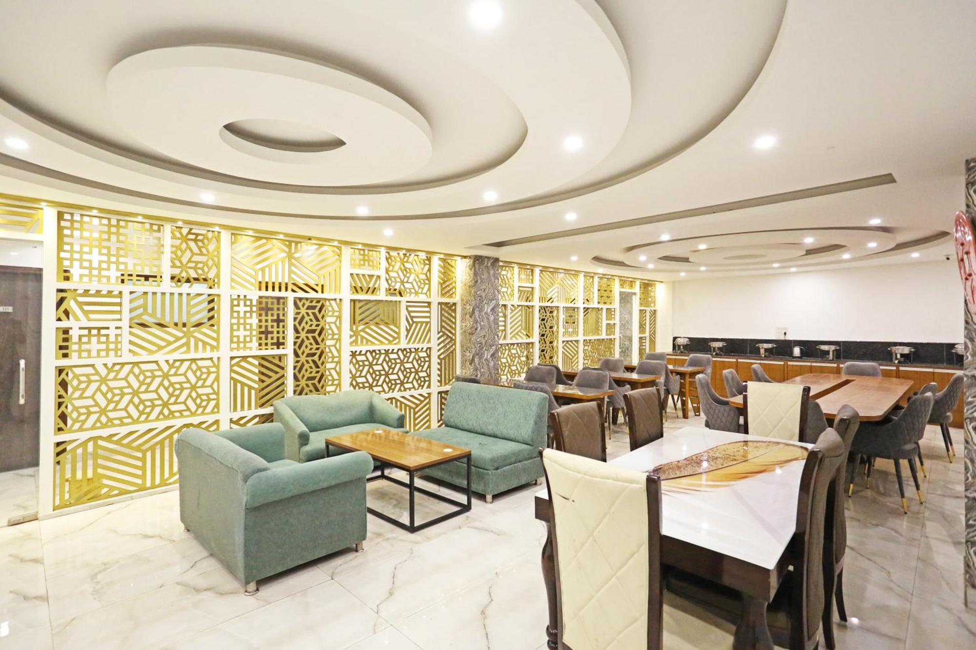 Hotel Ambrosia - A Boutique Hotel Нью-Дели Экстерьер фото